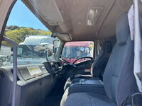 いすゞフォワードアルミウイング増トン（6t・8t）[写真24]