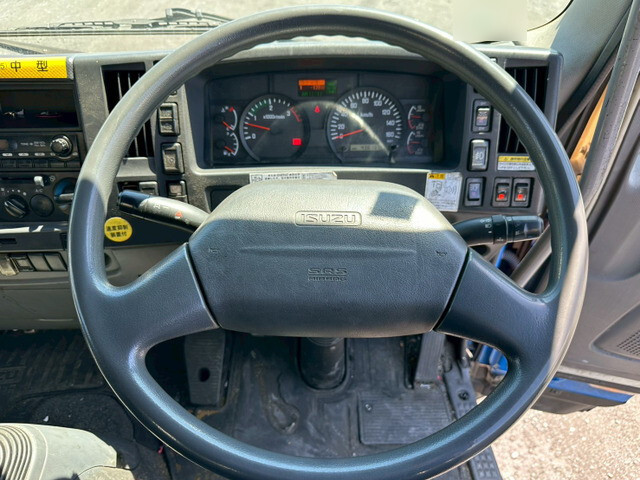 いすゞフォワードアルミウイング増トン（6t・8t）[写真26]