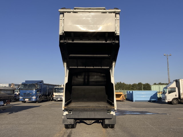 三菱ふそうファイターパッカー車（塵芥車）中型（4t）[写真14]