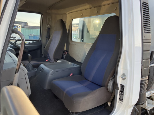 三菱ふそうファイターパッカー車（塵芥車）中型（4t）[写真34]