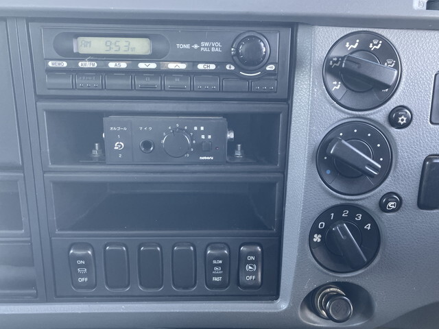 三菱ふそうファイターパッカー車（塵芥車）中型（4t）[写真39]