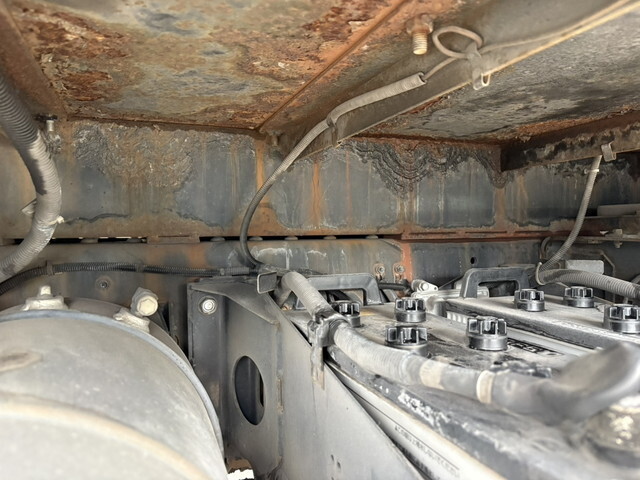 いすゞギガトレーラーヘッド（トラクターヘッド）大型（10t）[写真22]