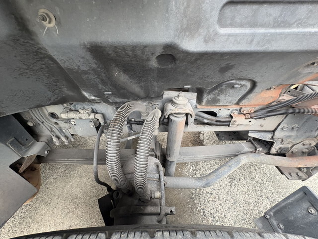 いすゞギガトレーラーヘッド（トラクターヘッド）大型（10t）[写真30]