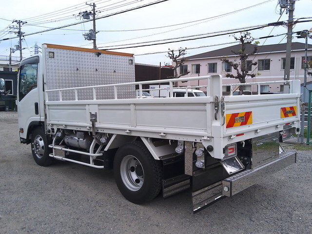 いすゞエルフ平ボディ小型（2t・3t）[写真02]