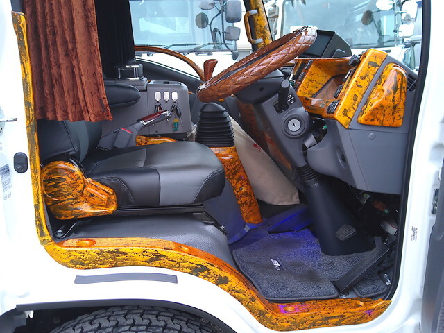 いすゞエルフ平ボディ小型（2t・3t）[写真21]