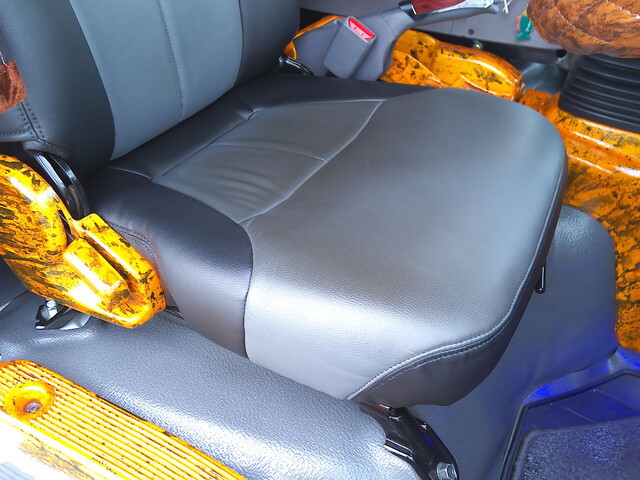 いすゞエルフ平ボディ小型（2t・3t）[写真22]