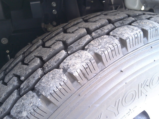 いすゞエルフ平ボディ小型（2t・3t）[写真07]