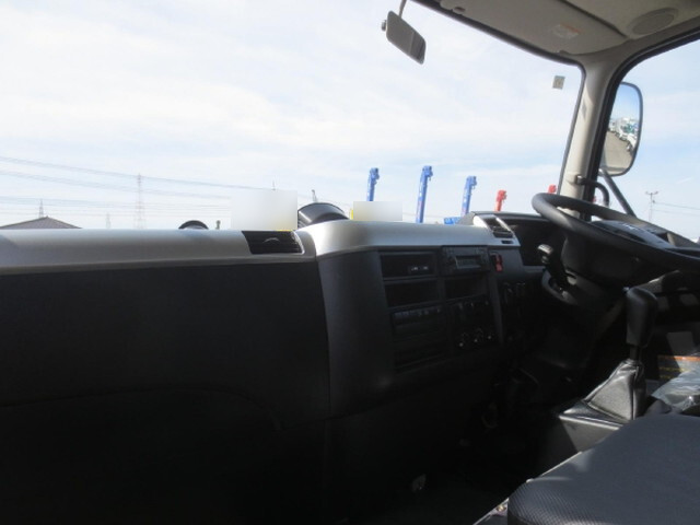 三菱ふそうファイター深ダンプ（土砂禁ダンプ）中型（4t）[写真14]