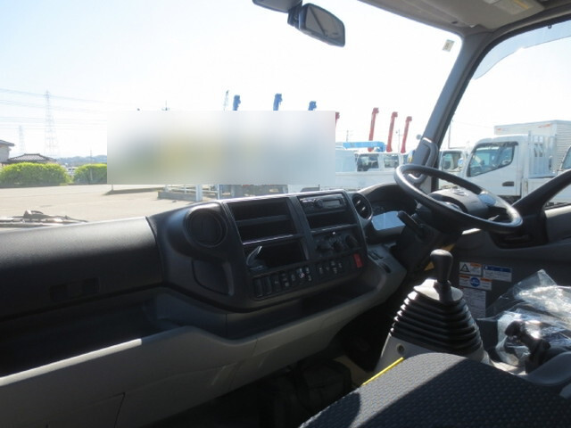 日野デュトロセルフクレーン4段小型（2t・3t）[写真16]