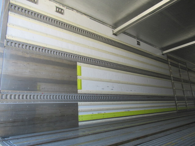 三菱ふそうスーパーグレート冷凍車（冷蔵車）大型（10t）[写真13]