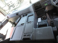 三菱ふそうスーパーグレート冷凍車（冷蔵車）大型（10t）[写真31]