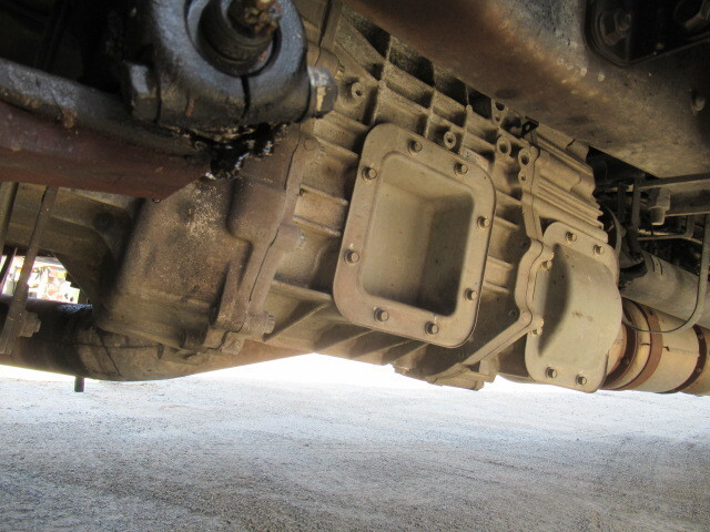 三菱ふそうスーパーグレート冷凍車（冷蔵車）大型（10t）[写真36]