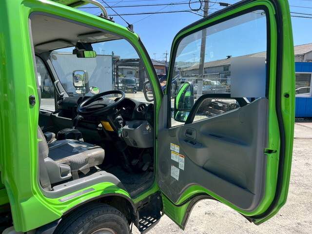 日野デュトロコンテナ専用車小型（2t・3t）[写真21]