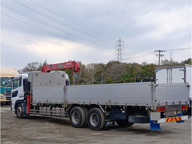 UDトラックスクオンクレーン4段大型（10t）[写真02]