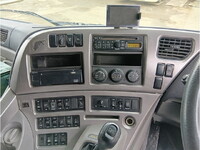 UDトラックスクオンクレーン4段大型（10t）[写真22]