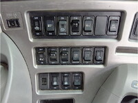 UDトラックスクオンクレーン4段大型（10t）[写真25]