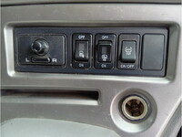 UDトラックスクオンクレーン4段大型（10t）[写真26]