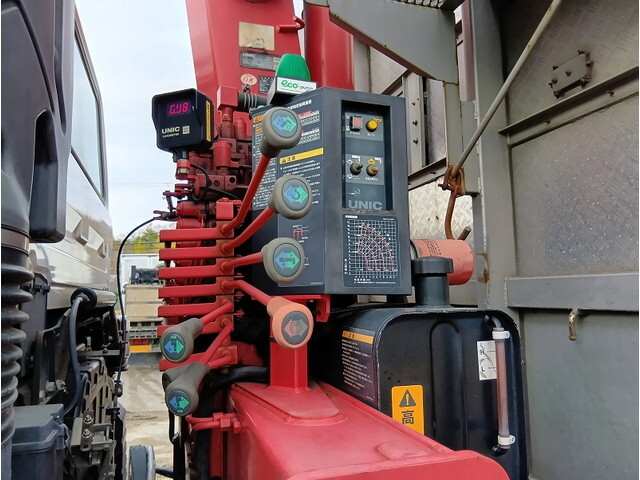 UDトラックスクオンクレーン4段大型（10t）[写真37]