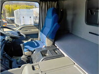 いすゞギガタンク車（タンクローリー）大型（10t）[写真17]