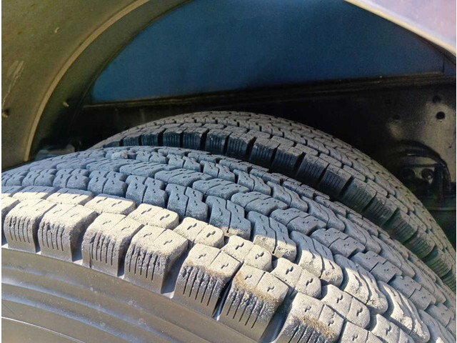 いすゞギガタンク車（タンクローリー）大型（10t）[写真23]