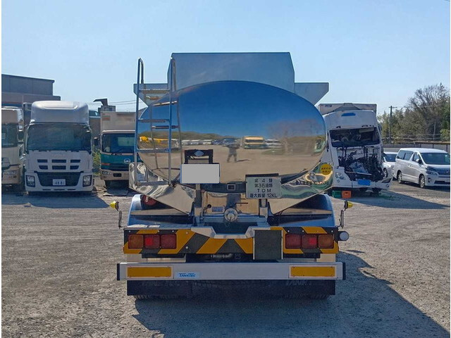 いすゞギガタンク車（タンクローリー）大型（10t）[写真05]