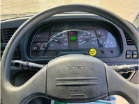 いすゞギガタンク車（タンクローリー）大型（10t）[写真10]