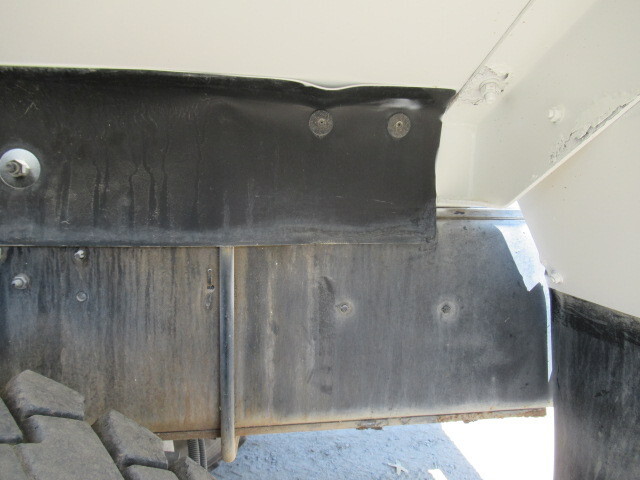 いすゞギガミキサー車（コンクリートミキサー）大型（10t）[写真21]