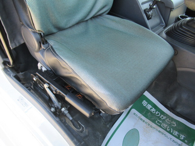 いすゞギガミキサー車（コンクリートミキサー）大型（10t）[写真28]