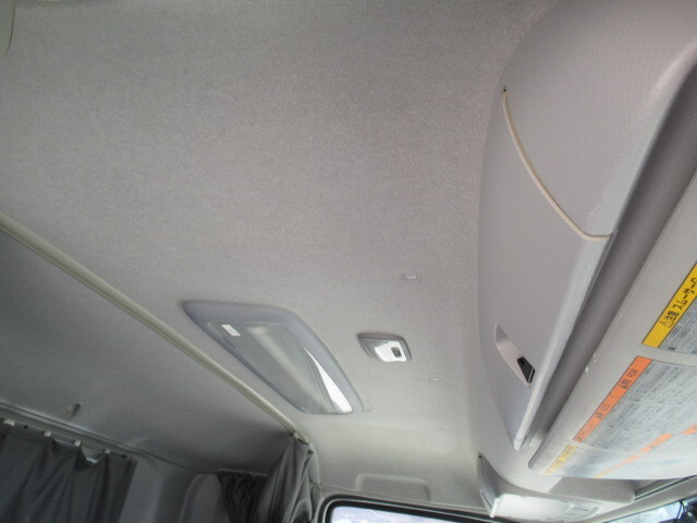 いすゞギガミキサー車（コンクリートミキサー）大型（10t）[写真30]