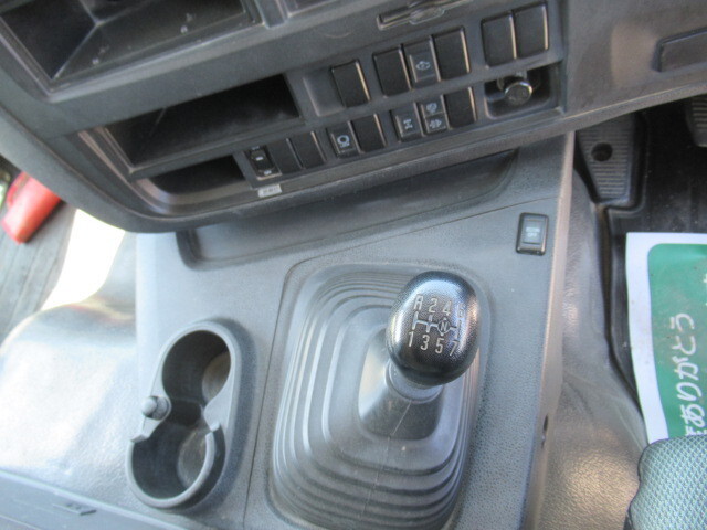 いすゞギガミキサー車（コンクリートミキサー）大型（10t）[写真35]