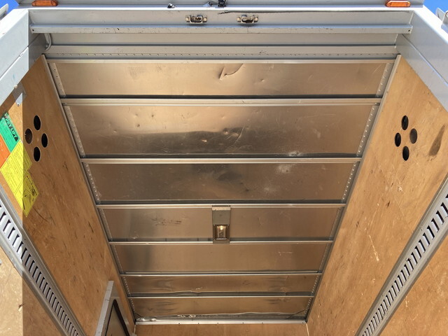 トヨタトヨエースアルミバン小型（2t・3t）[写真23]