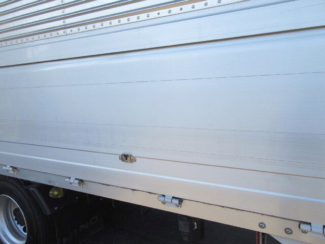 日野レンジャーアルミウイング中型（4t）[写真15]