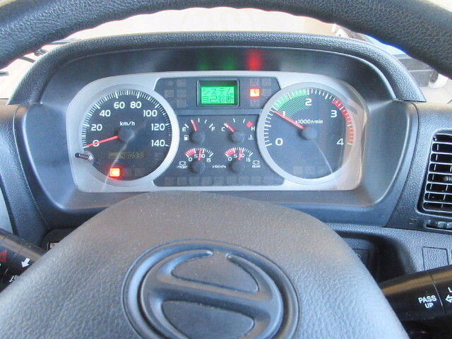 日野レンジャーアルミウイング中型（4t）[写真26]