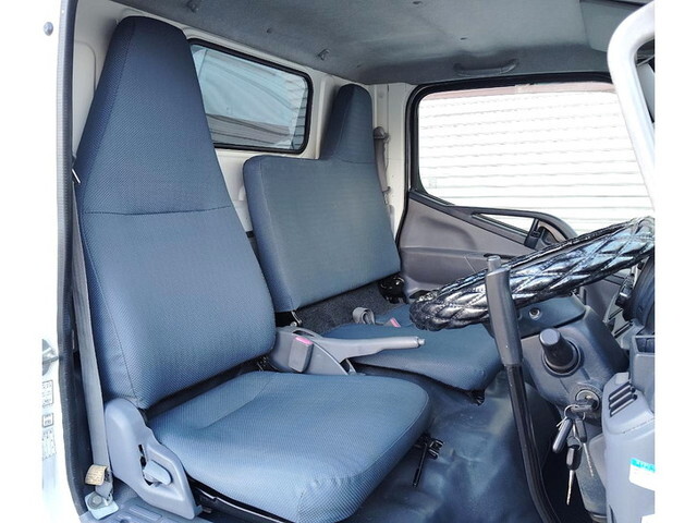 三菱ふそうキャンターダンプ小型（2t・3t）[写真20]