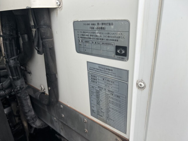 いすゞエルフ冷凍車（冷蔵車）小型（2t・3t）[写真13]