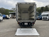 いすゞエルフ冷凍車（冷蔵車）小型（2t・3t）[写真22]