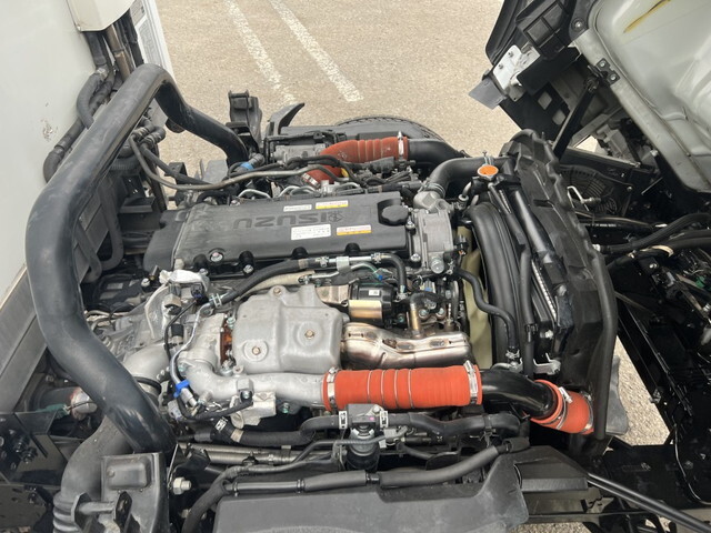 いすゞエルフ冷凍車（冷蔵車）小型（2t・3t）[写真26]