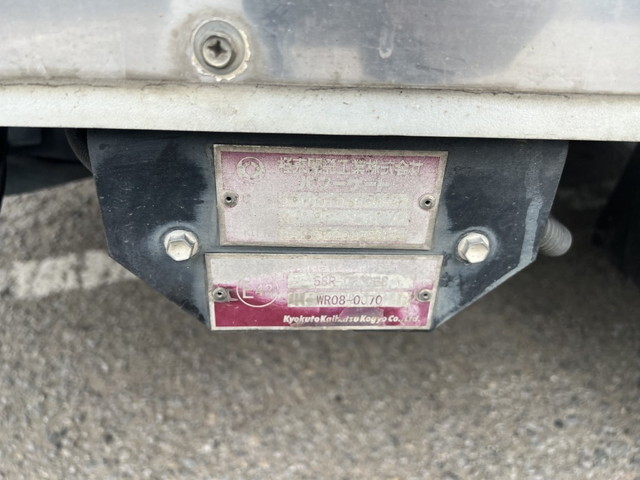 いすゞエルフ冷凍車（冷蔵車）小型（2t・3t）[写真30]