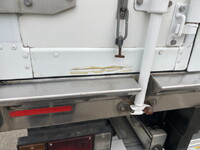 いすゞエルフ冷凍車（冷蔵車）小型（2t・3t）[写真40]