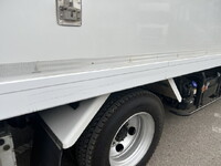 いすゞエルフ冷凍車（冷蔵車）小型（2t・3t）[写真41]