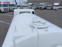 三菱ふそうキャンター散水車小型（2t・3t）[写真28]