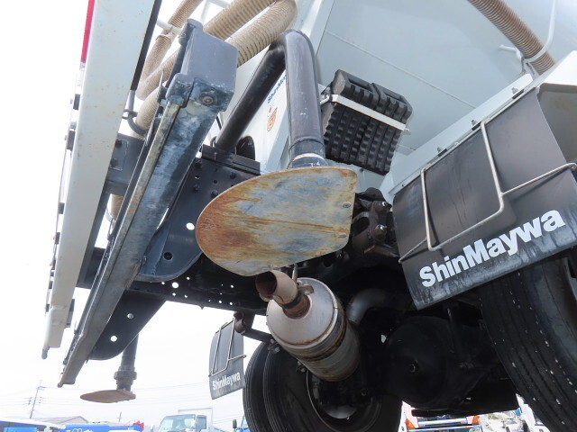 三菱ふそうキャンター散水車小型（2t・3t）[写真34]