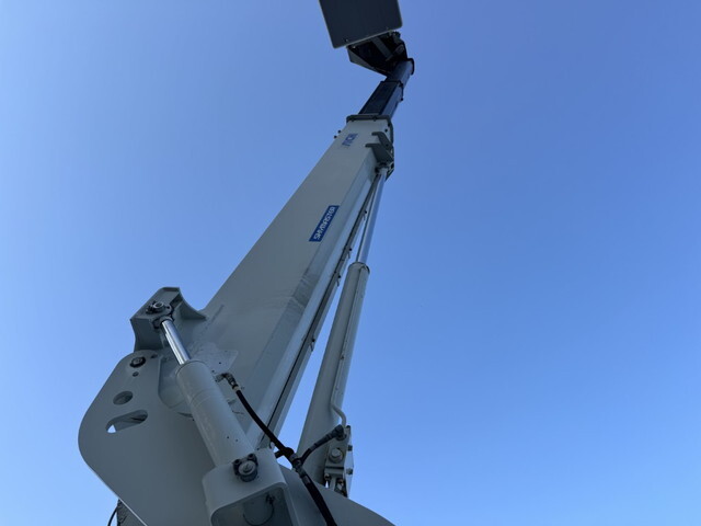 いすゞエルフ高所作業車小型（2t・3t）[写真12]