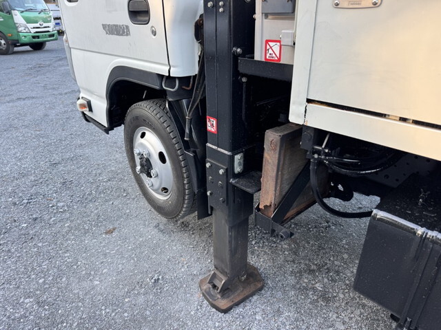 いすゞエルフ高所作業車小型（2t・3t）[写真14]