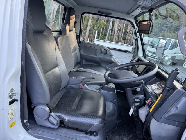 いすゞエルフ高所作業車小型（2t・3t）[写真20]