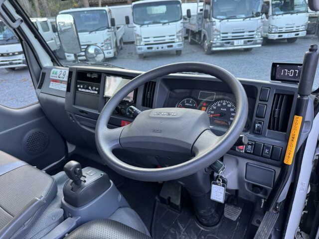 いすゞエルフ高所作業車小型（2t・3t）[写真23]