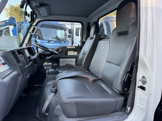 いすゞエルフ高所作業車小型（2t・3t）[写真29]