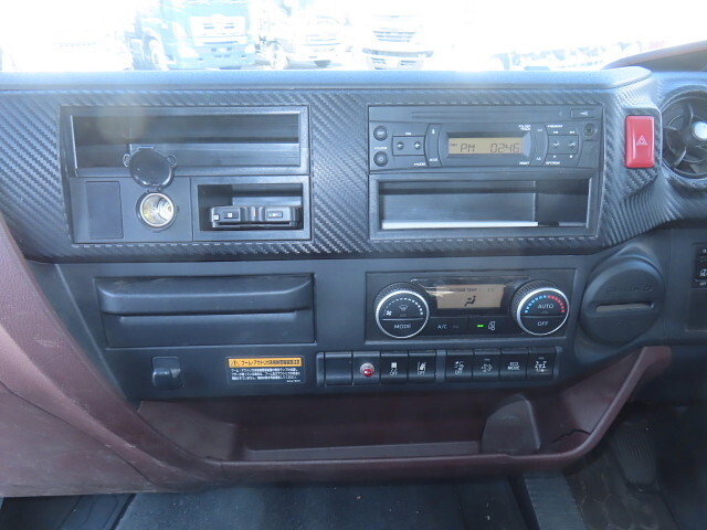 日野レンジャークレーン6段中型（4t）[写真23]