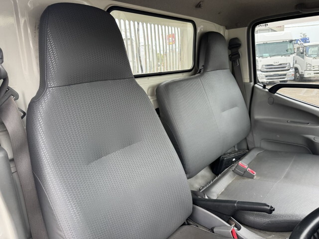 日野デュトロダンプ小型（2t・3t）[写真05]