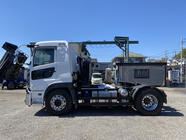 UDトラックスクオントレーラーヘッド（トラクターヘッド）2020年(令和2年)2PG-GK5AAD